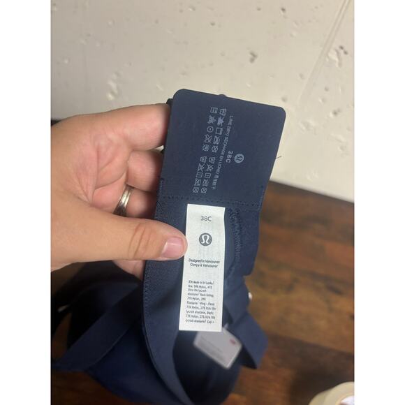 Lululemon Run Times Bra Navy Blue 38C | High Support Athletic Sports Bra NEW - Picture 5 of 9